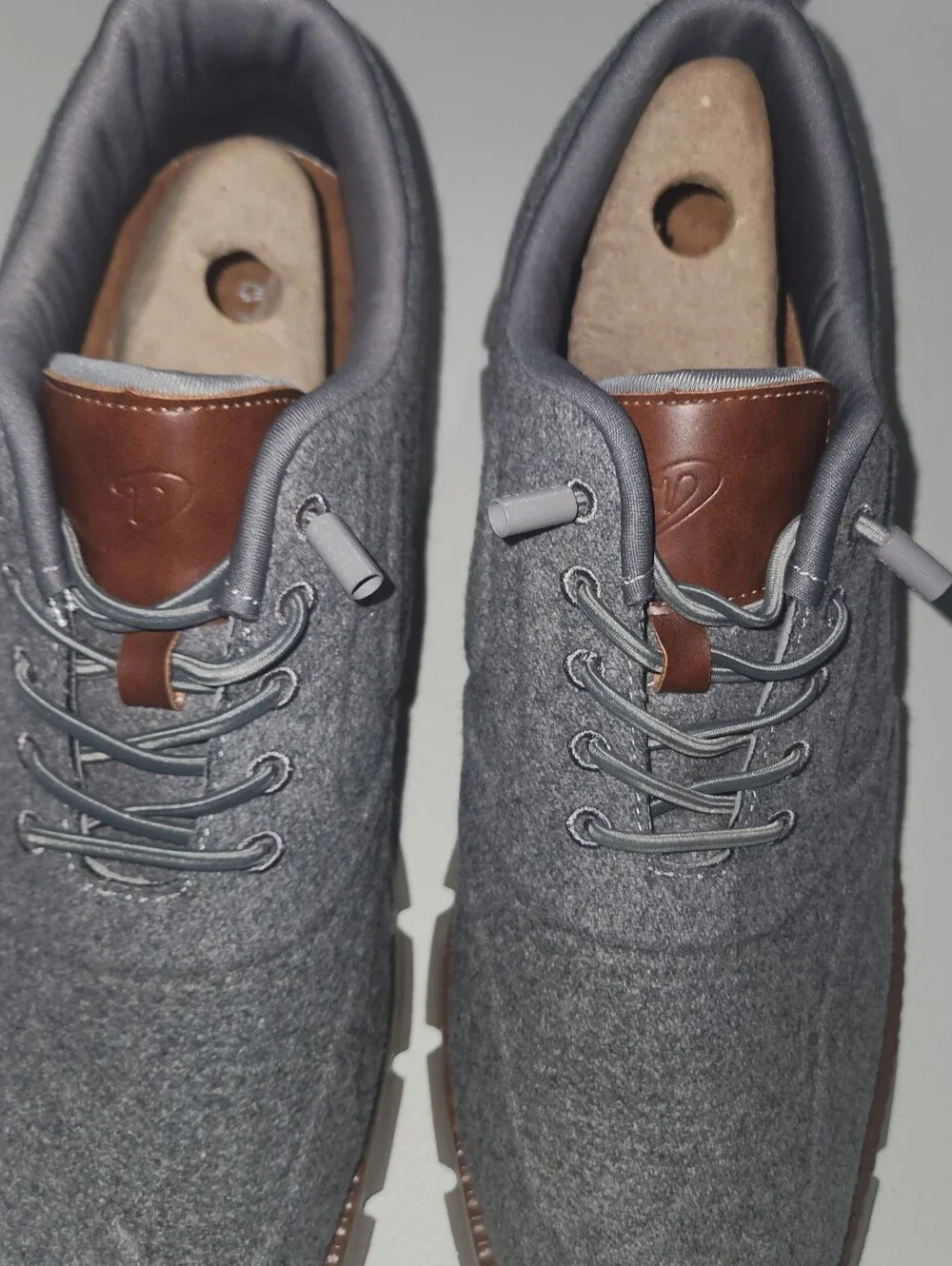 Men's Gray Wool-Blend Casual Shoes with Brown Trim Size 12 US / EU 46